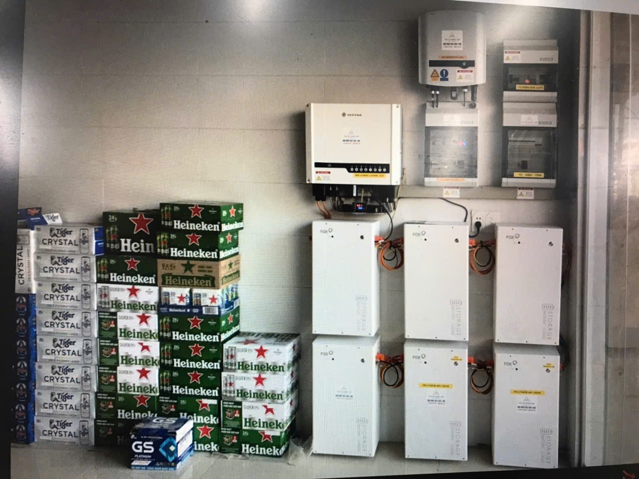 Pin lưu trữ Lithium FoxESS LV5200 là dòng sản phẩm pin lưu trữ hệ áp thấp có chất lượng cao cấp nhất trên thị trường hiện nay Solar Đức Thiên Phát Pin lưu trữ Fox