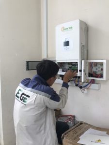 kĩ thuật Solar Đức Thiên Phát bảo trì inverter